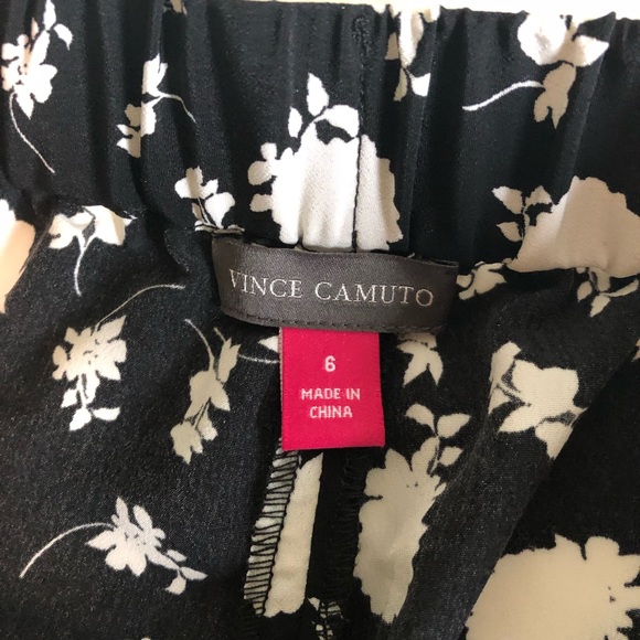 Vince Camuto floral pants size 6 - Picture 4 of 5
